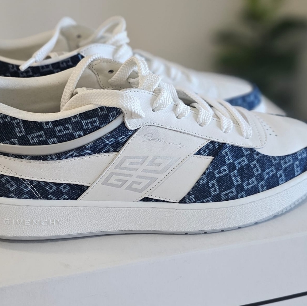UNIQUE GIVENCHY White and Blue Jean Sneakers - SIZE 11 (44)